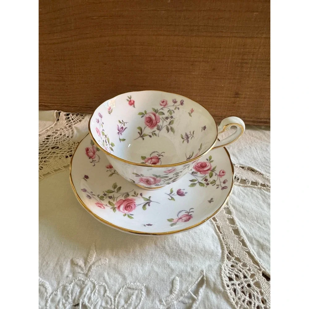 Royal Chelsea English Bone China Teacup Saucer Set Pink Rose Gold Trim 4377 A